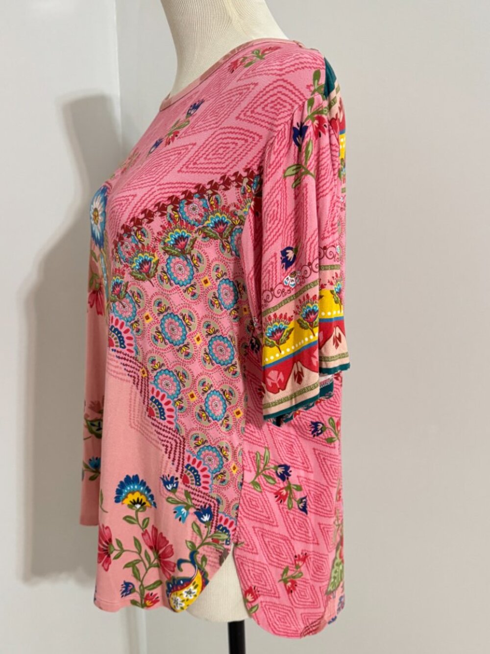 JOHNNY WAS Pink Knit Floral Pattern Top - Picture 4 of 8